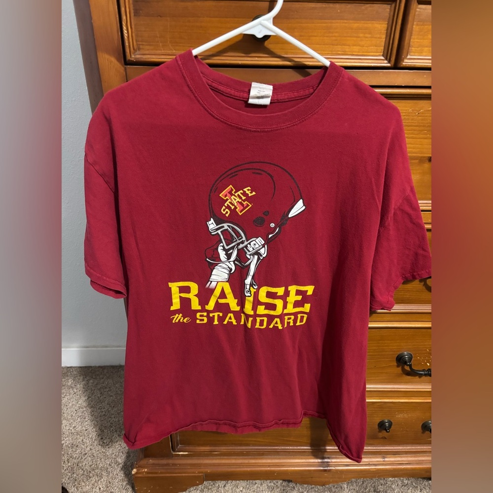 Gildan Iowa State Red Graphic Tee with Helmet Design